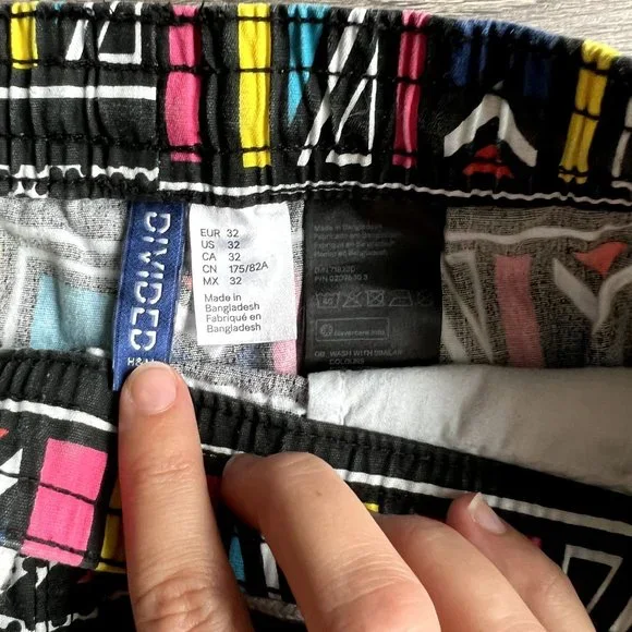 H&M Swim Trunks Bundle of 2 Men's Size Medium 32 Tribal Blue Shorts Pocket 3" 5" - Picture 4 of 8